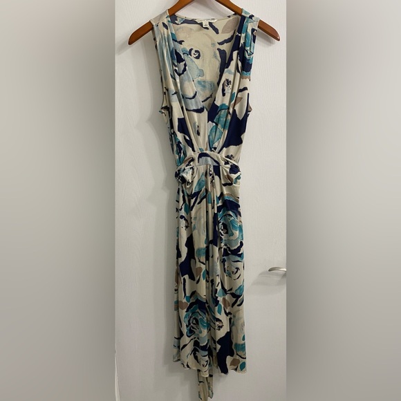 Banana Republic Dress Blue Cream Tan Floral Waist Tie V-Neck Large Silk Blend - Picture 1 of 7
